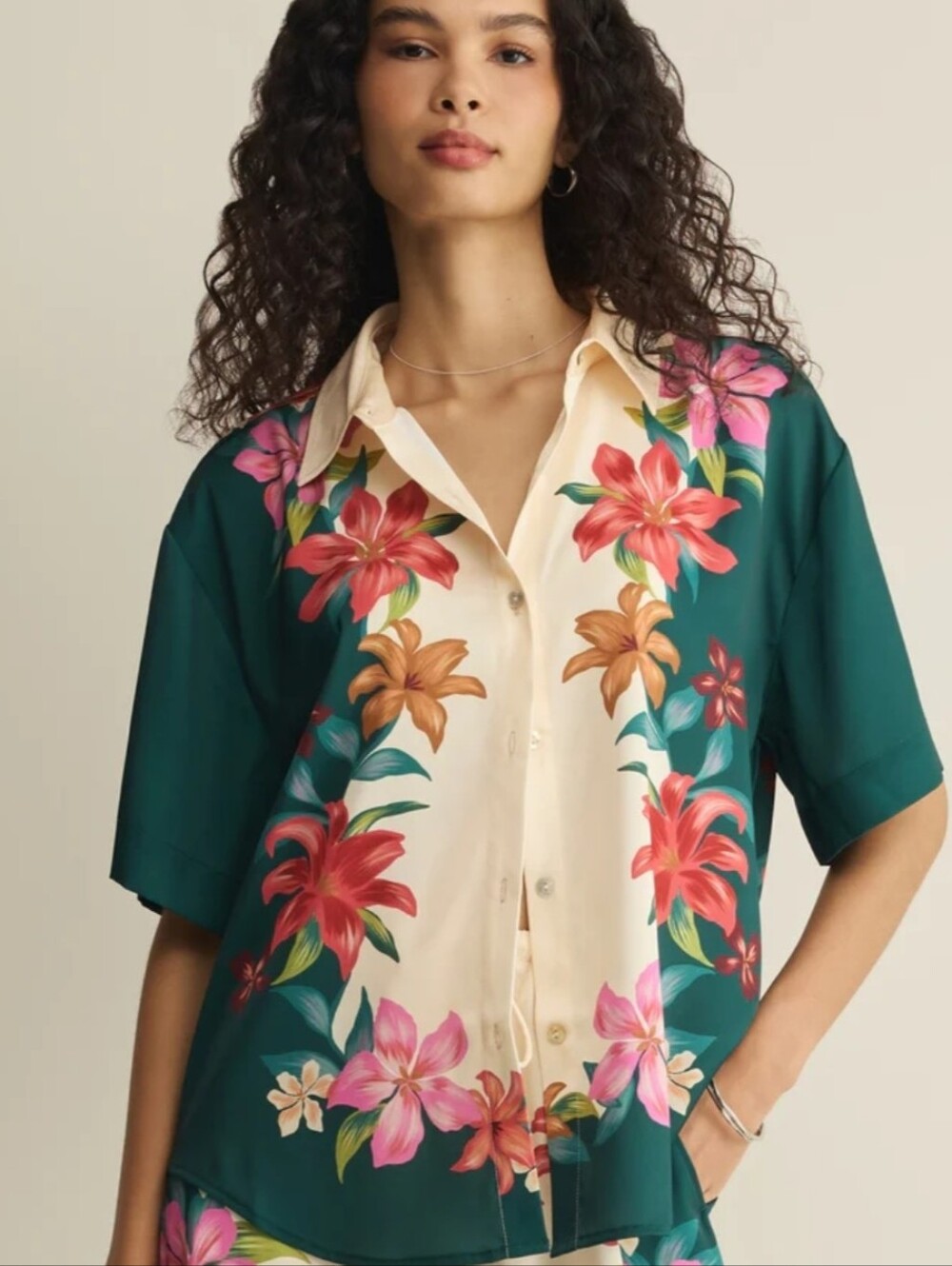 Z Supply Lani Floral Button Up Shirt Size S NWT Resortwear Vacation Tropical